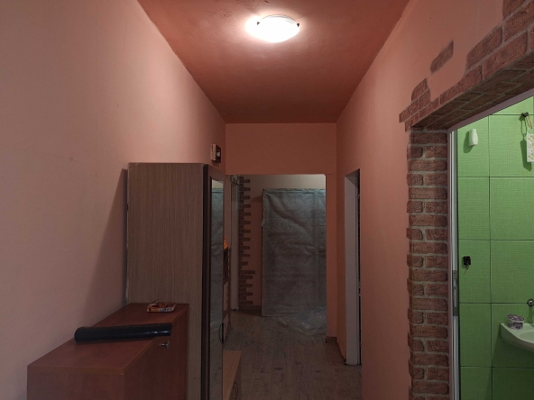 Дава се под наем Четиристаен апартамент в Варна, Кайсиева градина - 90 кв.м за 359.04 € - Снимка #1