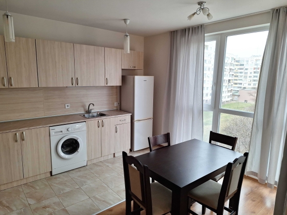 Дава се под наем Тристаен апартамент в София, Надежда 3 - 95 кв.м за 618.12 € - Снимка #1