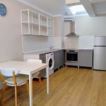 Дава се под наем Двустаен апартамент в Варна, Бриз - 100 кв.м за 498.27 € - Снимка #1