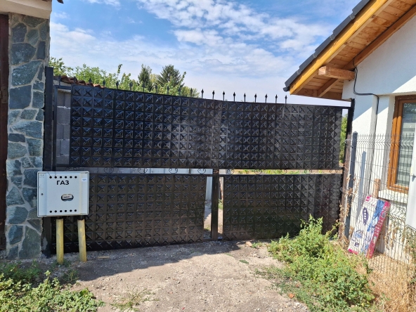 Дава се под наем Парцел в Костинброд - 725 кв.м за 348.84 € - Снимка #1