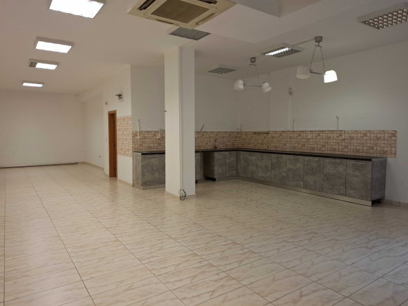 Магазин в София, Полигона - 120 кв.м за 808 €/кв.м - Снимка #1