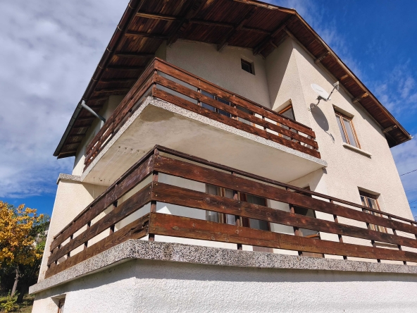 Къща в Костенец - 194 кв.м за 471 €/кв.м - Снимка #1