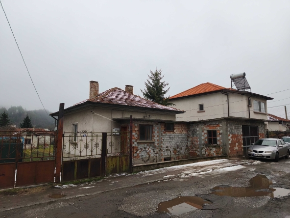 Къща в с. Костенец, Област София-област - 75 кв.м за 816 €/кв.м - Снимка #1