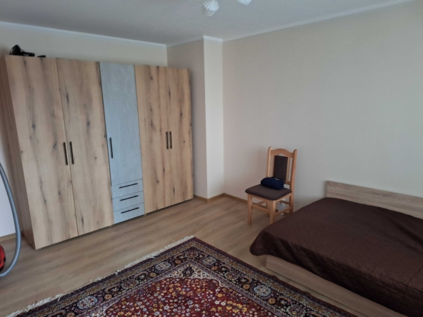Двустаен апартамент в Карнобат - 62 кв.м за 576 €/кв.м - Снимка #1