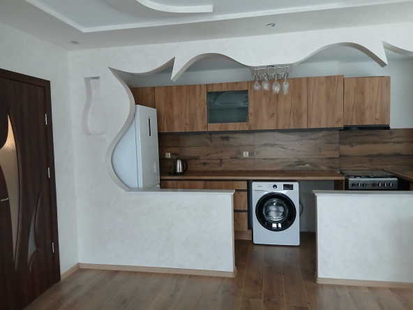 Дава се под наем Къща в Кърджали, Възрожденци - 100 кв.м за 398.82 € - Снимка #1