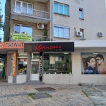 Дава се под наем Двустаен апартамент в Плевен, Идеален център - 70 кв.м за 357 € - Снимка #1