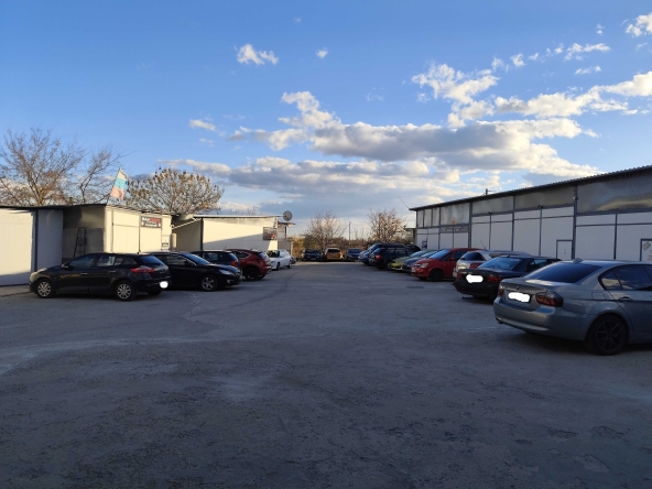 Дава се под наем Промишлена сграда в Стара Загора, Три чучура - юг - 150 кв.м за 255 € - Снимка #1