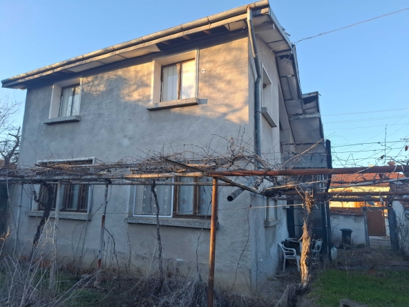 Къща в Казанлък - 200 кв.м за 549 €/кв.м - Снимка #1