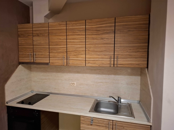 Дава се под наем Двустаен апартамент в Варна, Аспарухово - 55 кв.м за 295.8 € - Снимка #1