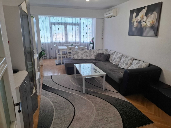 Двустаен апартамент в Благоевград, Струмско - 72 кв.м за 1070 €/кв.м - Снимка #1