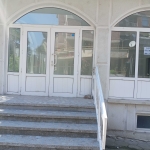 Дава се под наем Магазин в Кърджали, Център - 47 кв.м за 204 € - Снимка #1