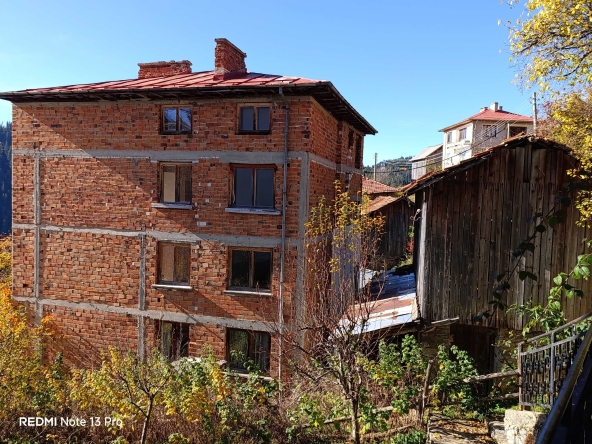 Къща в Смолян, Нов център - 112 кв.м за 849 €/кв.м - Снимка #1