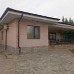 Дава се под наем Къща в Варна, Цветен квартал - 140 кв.м за 1200 € - Снимка #1