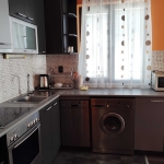 Дава се под наем Двустаен апартамент в Пазарджик, Идеален център - 74 кв.м за 280.5 € - Снимка #1