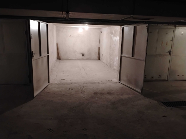 Дава се под наем Гараж / Паркомясто в София, Стрелбище - 16 кв.м за 149.43 € - Снимка #1