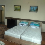 Дава се под наем Тристаен апартамент в Варна, Център - 80 кв.м за 348.84 € - Снимка #1