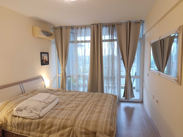 Дава се под наем Двустаен апартамент в к.к. Дюни - 65 кв.м за 244.29 € - Снимка #1