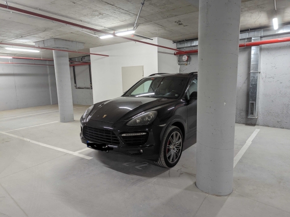 Дава се под наем Гараж / Паркомясто в Пловдив, Кършияка - 20 кв.м за 102 € - Снимка #1