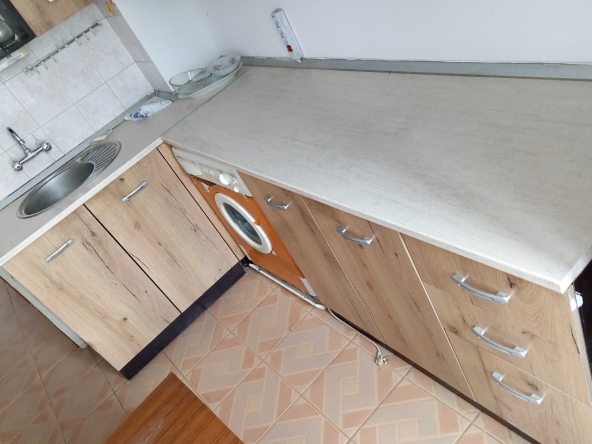 Дава се под наем Двустаен апартамент в Шумен, Болницата - 37 кв.м за 204 € - Снимка #1