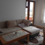 Дава се под наем Двустаен апартамент в Разлог - 65 кв.м за 214.2 € - Снимка #1