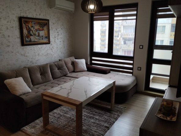 Дава се под наем Двустаен апартамент в Пловдив, Южен - 45 кв.м за 382.5 € - Снимка #1