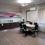 Дава се под наем Къща в Варна, Цветен квартал - 140 кв.м за 1200 € - Снимка #1