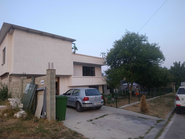 Къща в Варна, Център - 350 кв.м за 1200 €/кв.м - Снимка #1