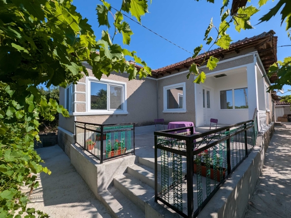 Къща в с. Горичане, Област Добрич - 107 кв.м за 550 €/кв.м - Снимка #1
