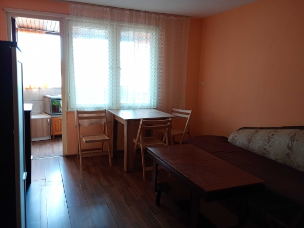 Дава се под наем Двустаен апартамент в Варна, Автогара - 55 кв.м за 331.5 € - Снимка #1