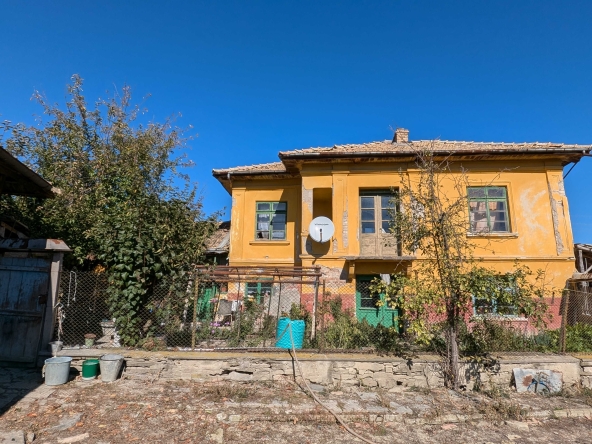 Къща в с. Голямо ново, Област Търговище - 965 кв.м за 16 €/кв.м - Снимка #1