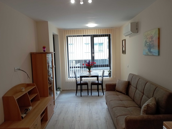 Дава се под наем Едностаен апартамент в Варна, ХЕИ - 28 кв.м за 400 € - Снимка #1