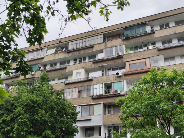 Тристаен апартамент в Разград, Бели Лом - 78 кв.м за 1180 €/кв.м - Снимка #1