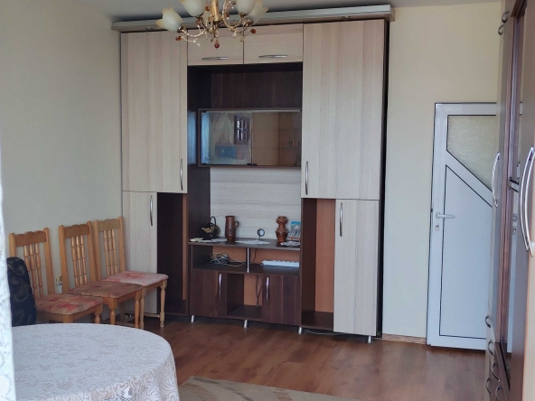 Дава се под наем Двустаен апартамент в Варна, Трошево - 40 кв.м за 260 € - Снимка #1