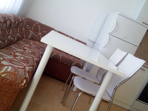 Дава се под наем Тристаен апартамент в Варна, ВИНС - 75 кв.м за 510 € - Снимка #1