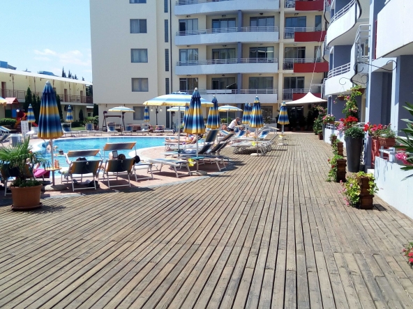 Едностаен апартамент в к.к. Слънчев бряг - 52 кв.м за 1231 €/кв.м - Снимка #1