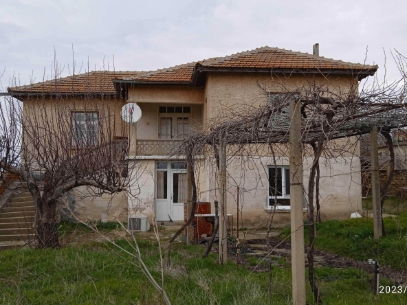 Къща в с. Изворово, Област Хасково - 91 кв.м за 252 €/кв.м - Снимка #1