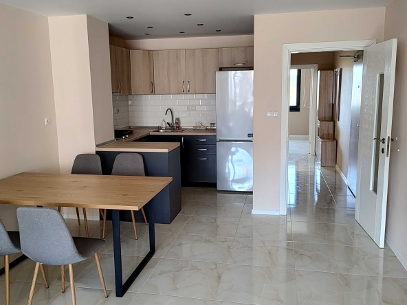 Дава се под наем Двустаен апартамент в Пловдив, Христо Смирненски - 77 кв.м за 510 € - Снимка #1