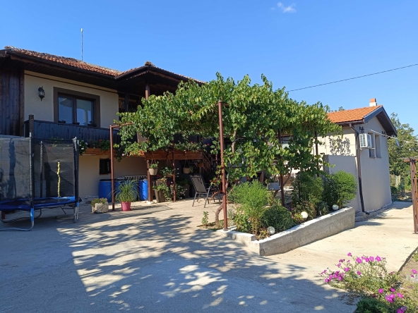 Къща в с. Българка, Област Силистра - 150 кв.м за 612 €/кв.м - Снимка #1