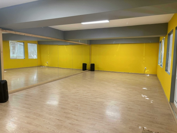 Дава се под наем Зала за събития в Варна, Център -  кв.м за 17.85 € - Снимка #1