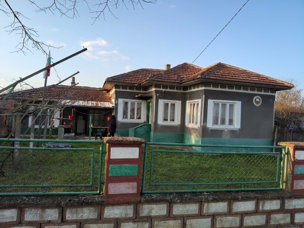 Къща в с. Срацимир, Област Силистра - 60 кв.м за 196 €/кв.м - Снимка #1