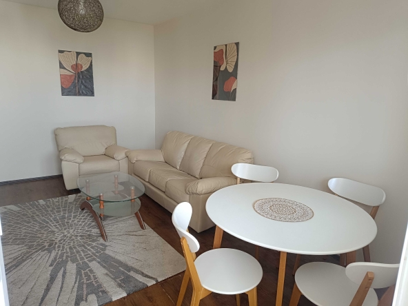 Дава се под наем Двустаен апартамент в София, Обеля 1 - 56 кв.м за 428.91 € - Снимка #1