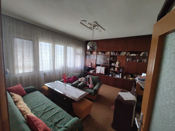 Многостаен апартамент в Асеновград - 100 кв.м за 882 €/кв.м - Снимка #1