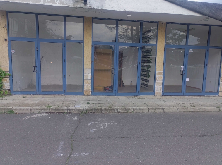 Дава се под наем Склад в Бургас, Зорница - 10 кв.м за 459 € - Снимка #1