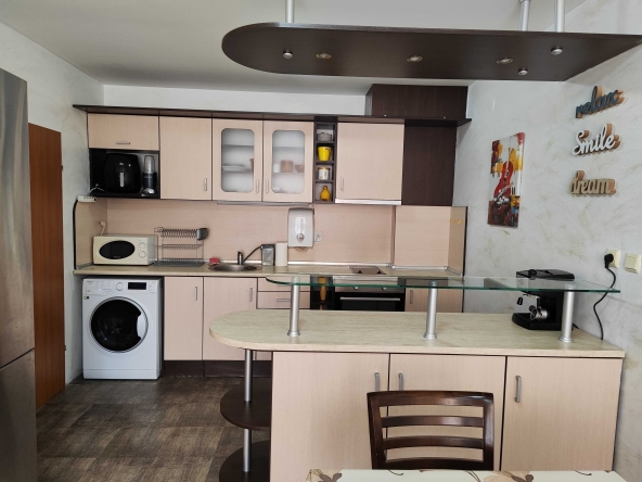 Дава се под наем Двустаен апартамент в Бургас, Сарафово - 65 кв.м за 408 € - Снимка #1