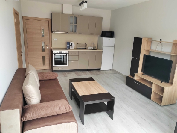 Дава се под наем Двустаен апартамент в Враца, Център - 64 кв.м за 408 € - Снимка #1