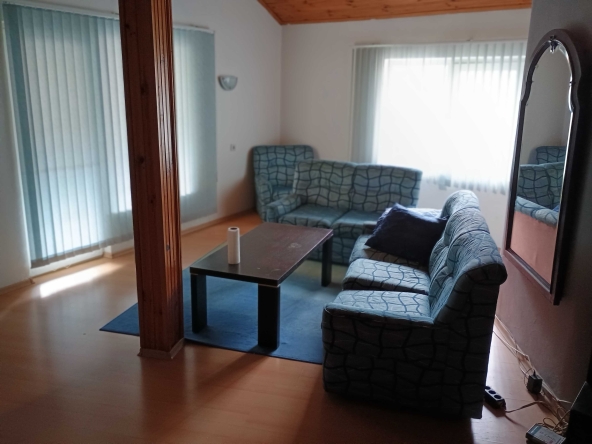 Дава се под наем Мезонет в Хасково, Център - 100 кв.м за 159.12 € - Снимка #1