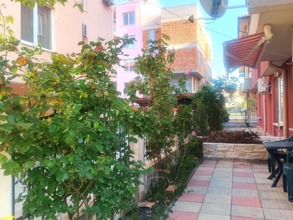 Тристаен апартамент в Несебър - 101 кв.м за 594 €/кв.м - Снимка #1