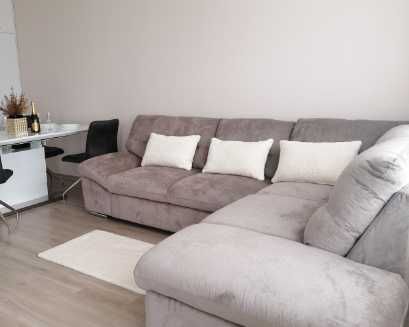 Дава се под наем Двустаен апартамент в Бургас, Славейков - 66 кв.м за 500 € - Снимка #1