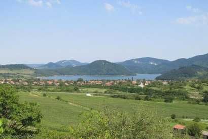 Къща в с. Аспарухово, Област Варна - 100 кв.м за 350 €/кв.м - Снимка #1