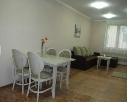 Дава се под наем Двустаен апартамент в София, Център - 57 кв.м за 700 € - Снимка #1